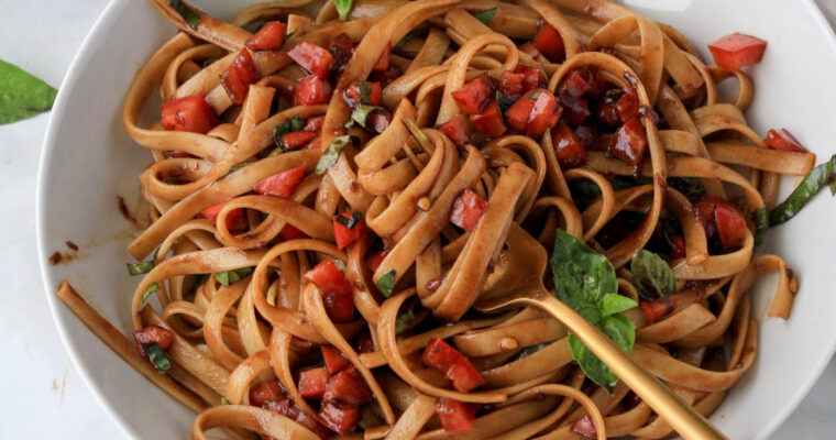 Vegan Bruschetta Pasta