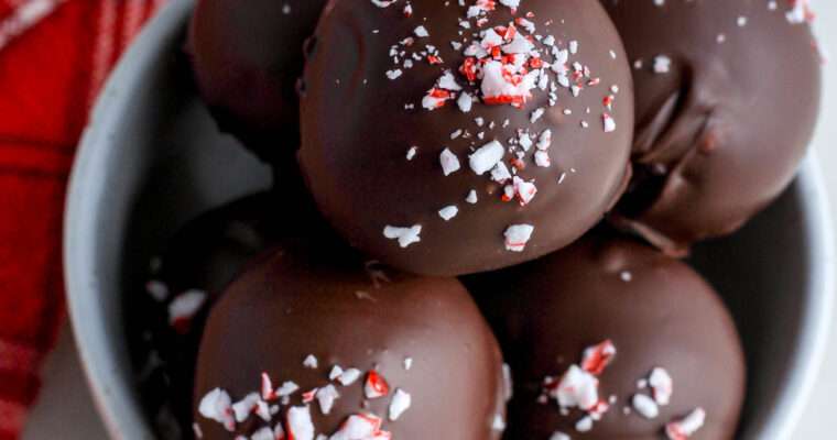 Peppermint Oreo Truffles