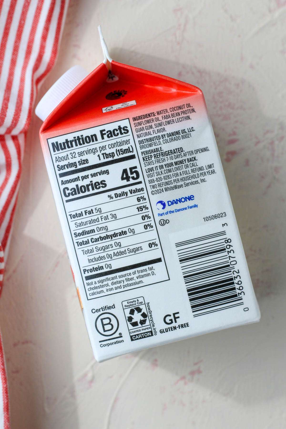 The ingredients label for this dairy-free silk heavy cream review.