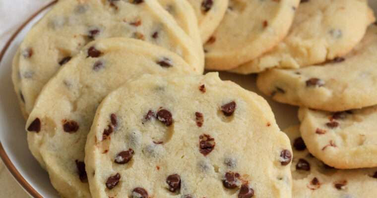 Vegan Chocolate Chip Shortbread Cookies