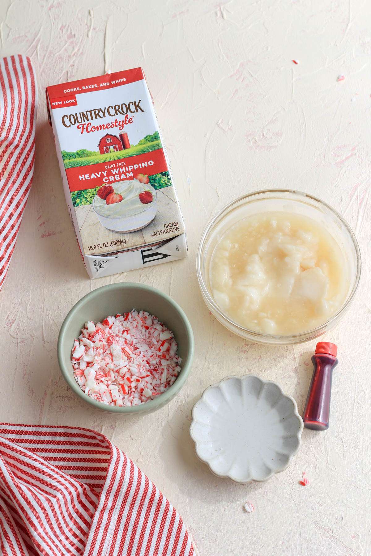 Ingredients for vegan no churn peppermint ice cream.